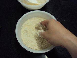 Ajouter la farine blanche